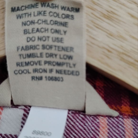 Duluth Trading Women’s Plaid Vented Flannel Shirt Outdoor Casual Hiking Size M - Picture 9 of 9